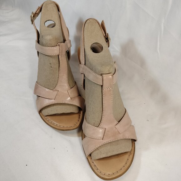 Born Crown Myndy Wedge Sandal; Pink/Blush Leather - Picture 4 of 9